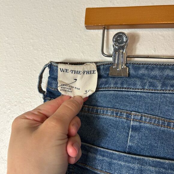 We are free NWT high-rise curvy vintage Street denim jeans, size 35 ￼ - Picture 6 of 9